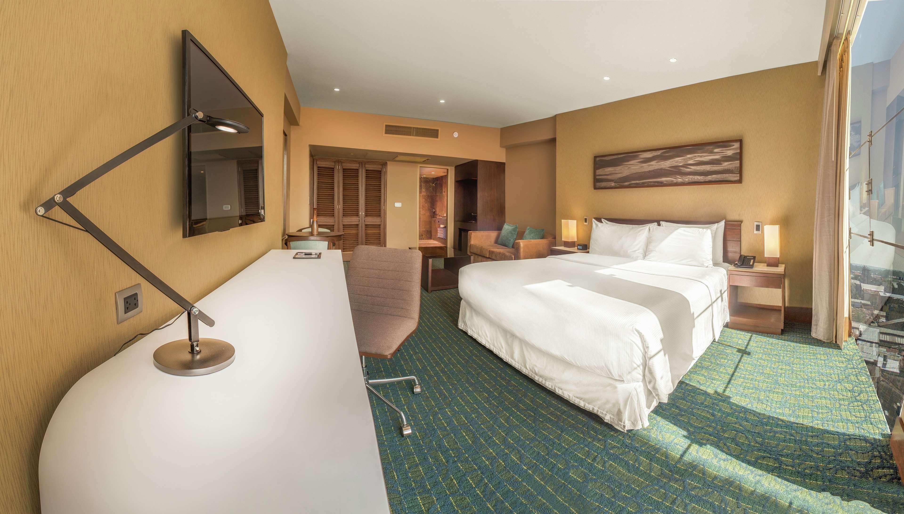 Hotel Doubletree By Hilton Iquitos Zewnętrze zdjęcie