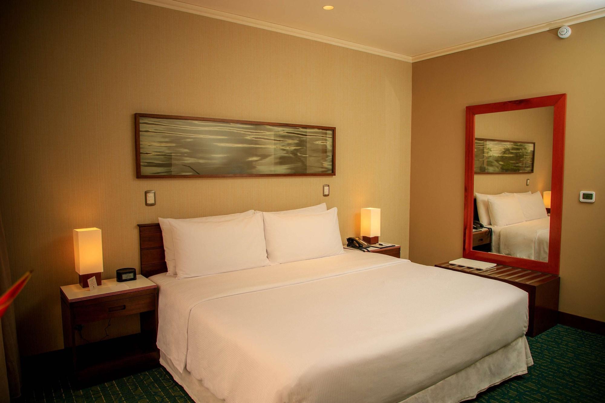 Hotel Doubletree By Hilton Iquitos Zewnętrze zdjęcie