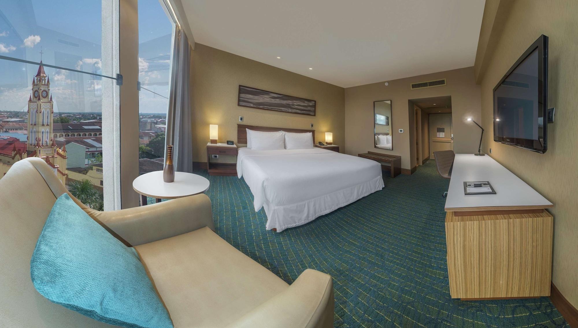 Hotel Doubletree By Hilton Iquitos Zewnętrze zdjęcie