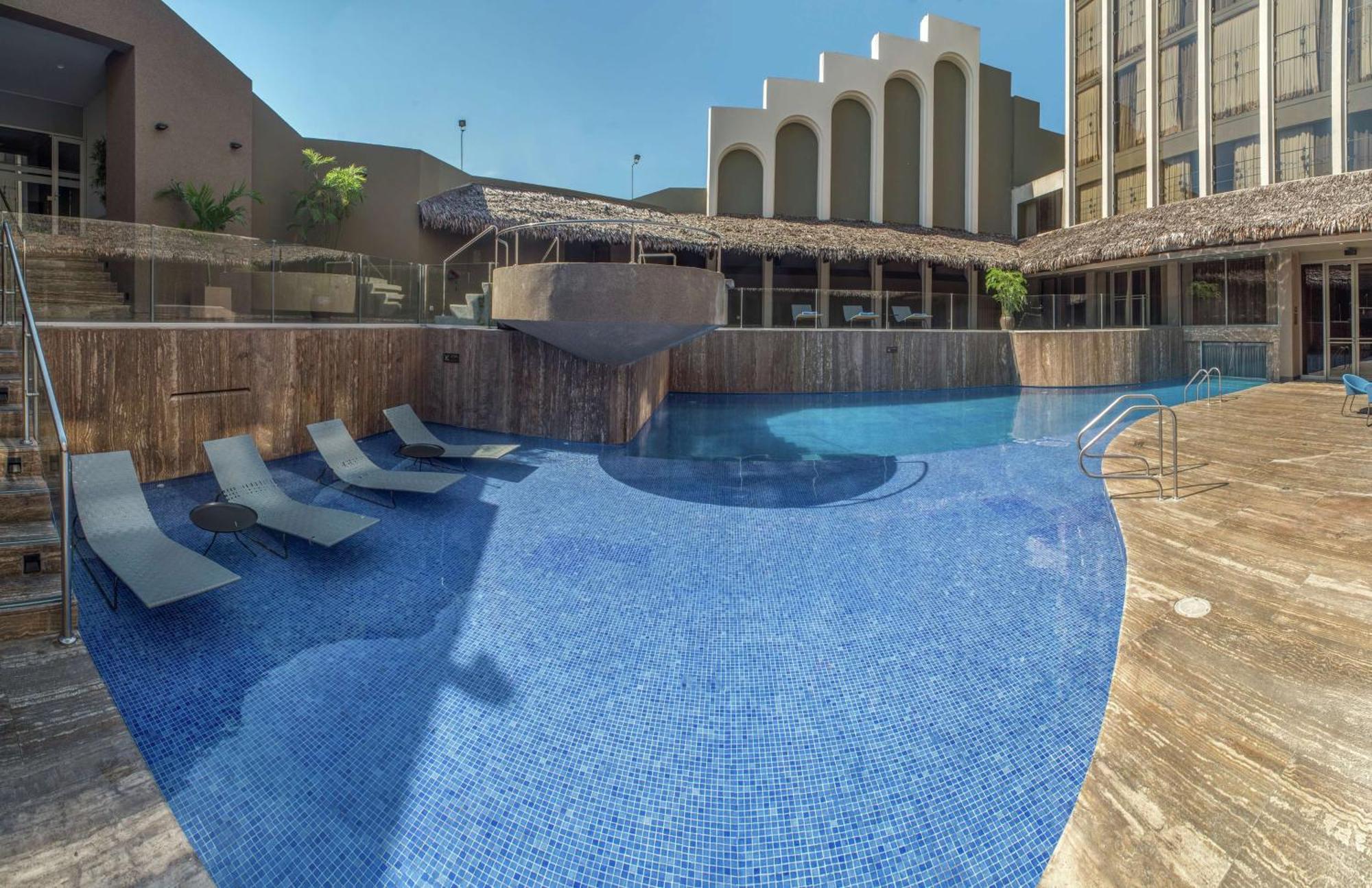 Hotel Doubletree By Hilton Iquitos Zewnętrze zdjęcie